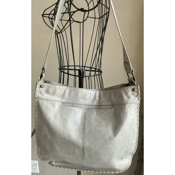 Hobo Braided Leather Shoulder Handbag With Whipstitch Detailing Light Grey EUC - Picture 2 of 9